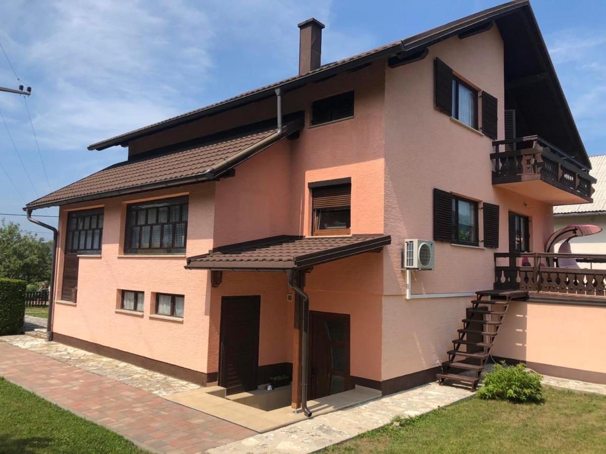 Plitvice Family Apartment Korenica Dış mekan fotoğraf