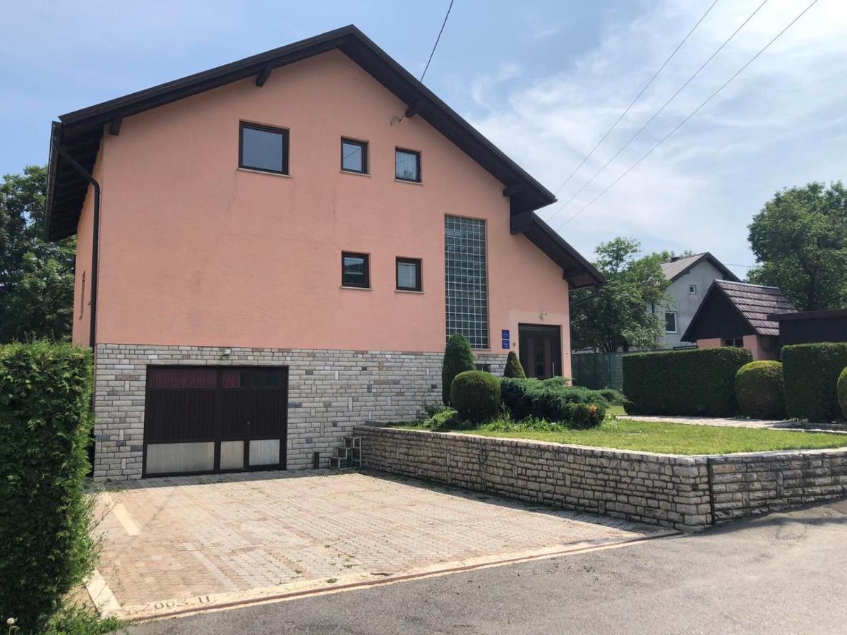 Plitvice Family Apartment Korenica Dış mekan fotoğraf