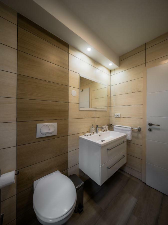 Plitvice Family Apartment Korenica Dış mekan fotoğraf