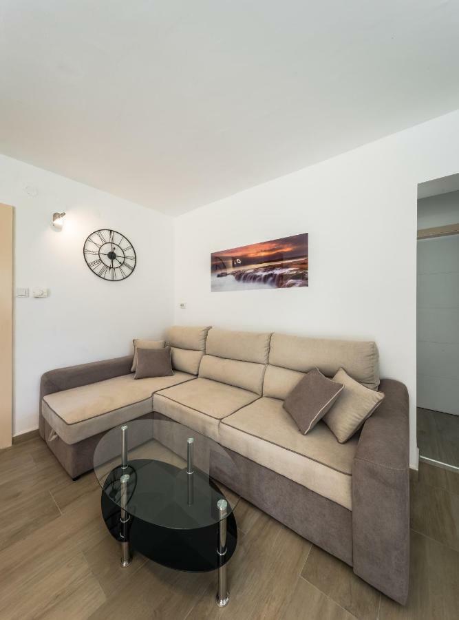 Plitvice Family Apartment Korenica Dış mekan fotoğraf